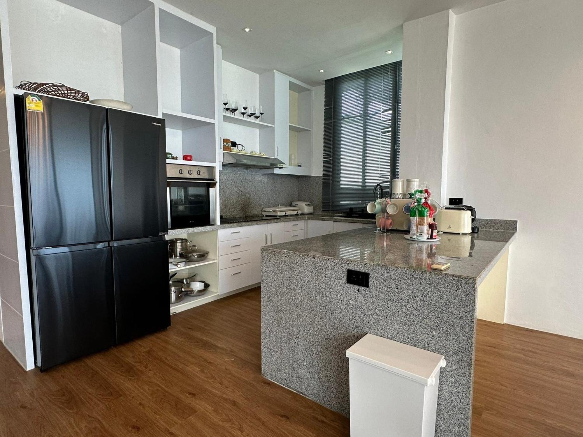 4bedroom Siray Front * Phuket
